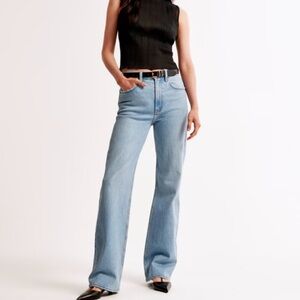 Abercrombie & Fitch Light Blue Relaxed High-Rise Jeans